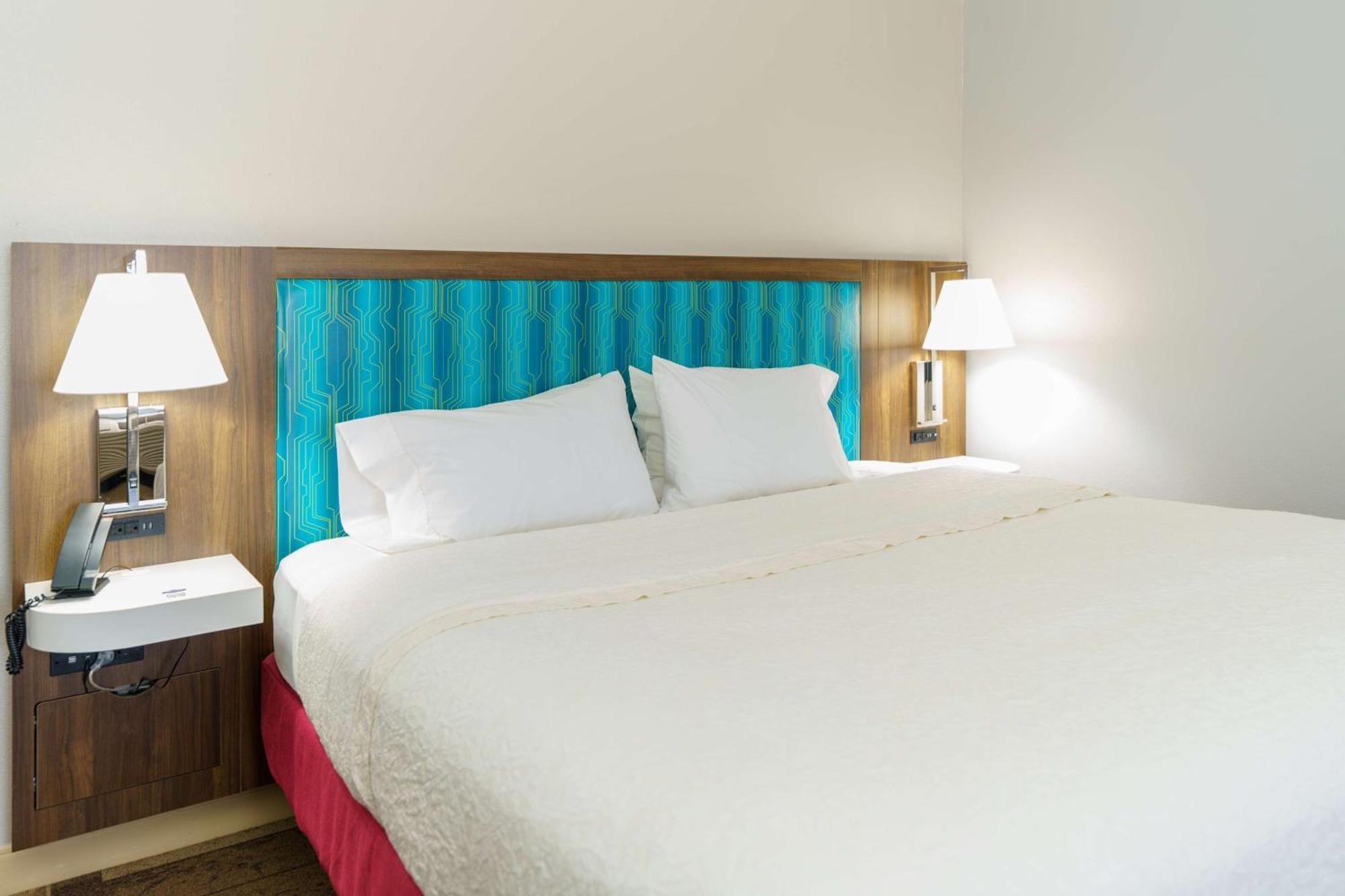 Hampton Inn Garden City Exterior foto